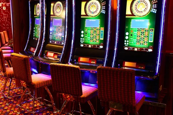 viv55 baccarat table showing card layout and result display